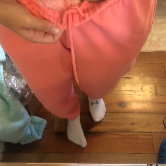 Aritzia sweatpants - Picture 4 of 5